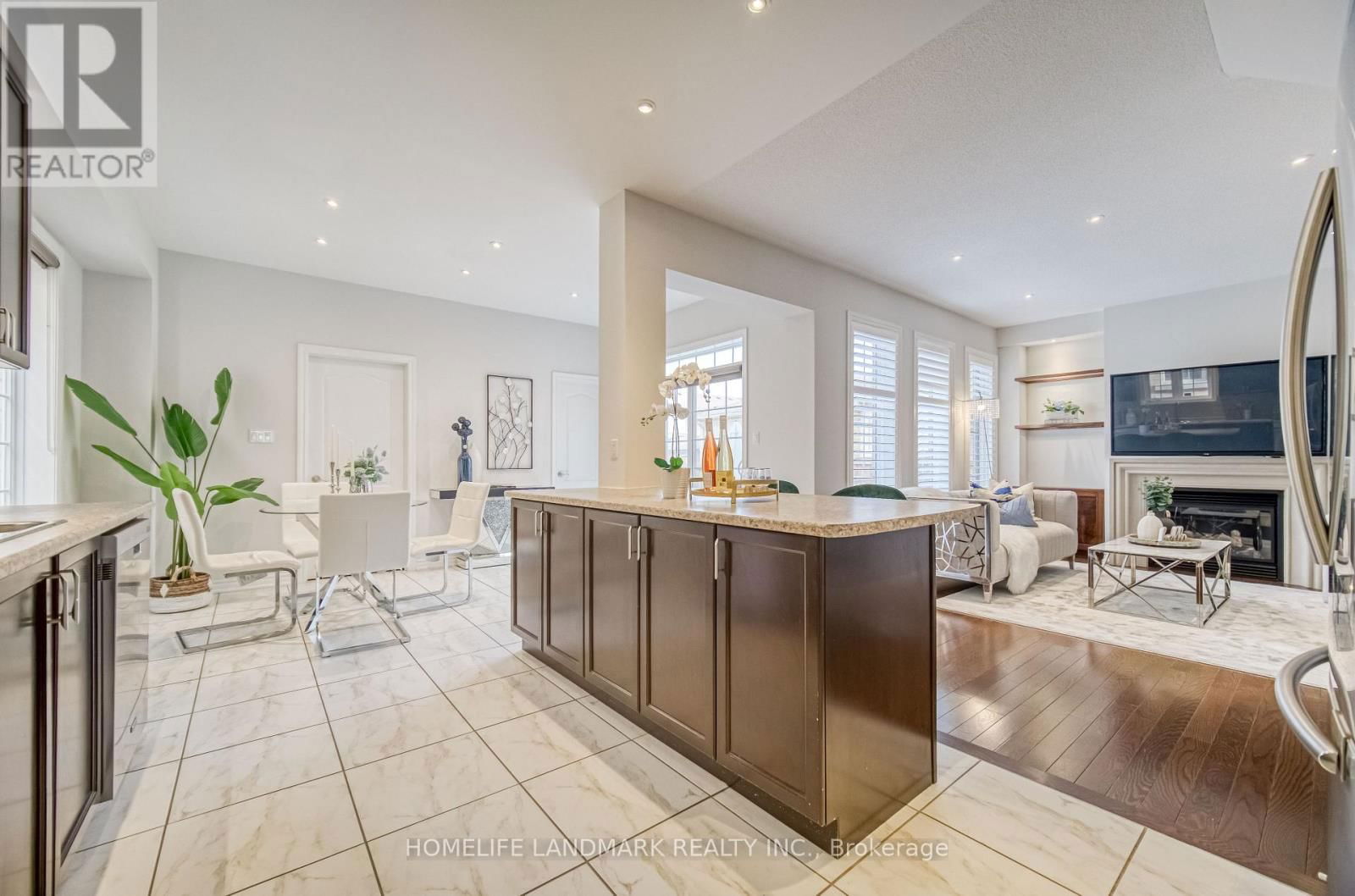 131 REFLECTION ROAD Image 16