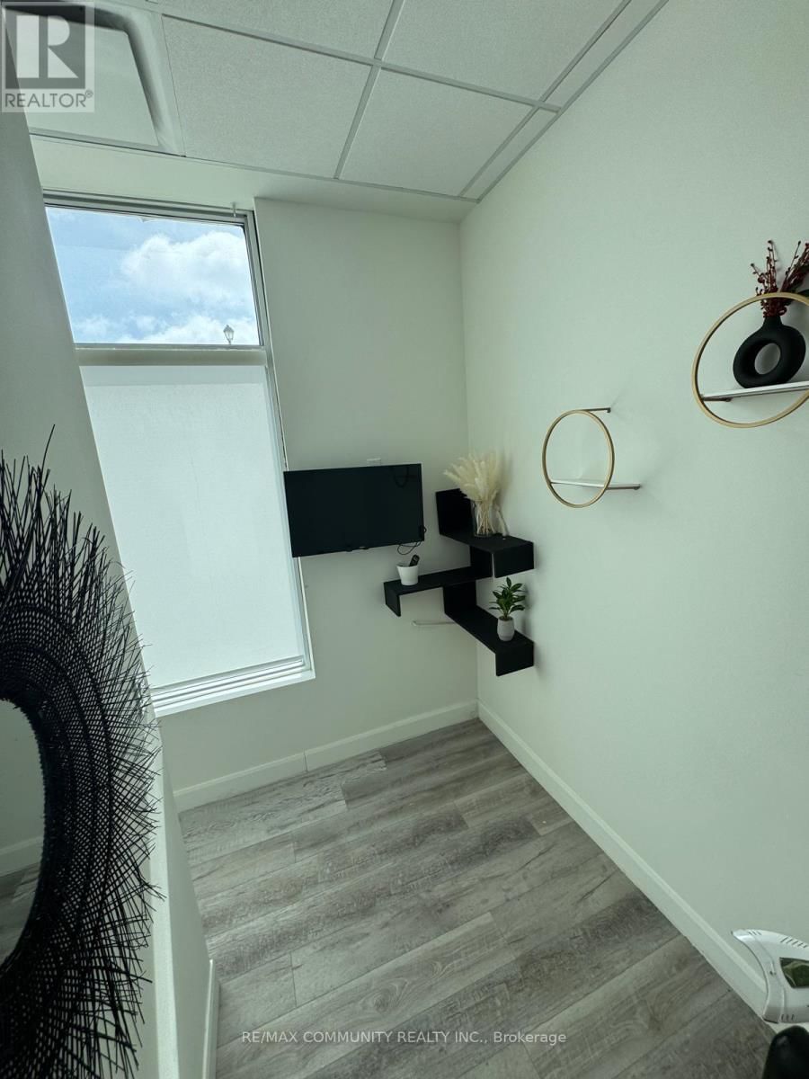 226 COPPER CREEK DRIVE Image 10