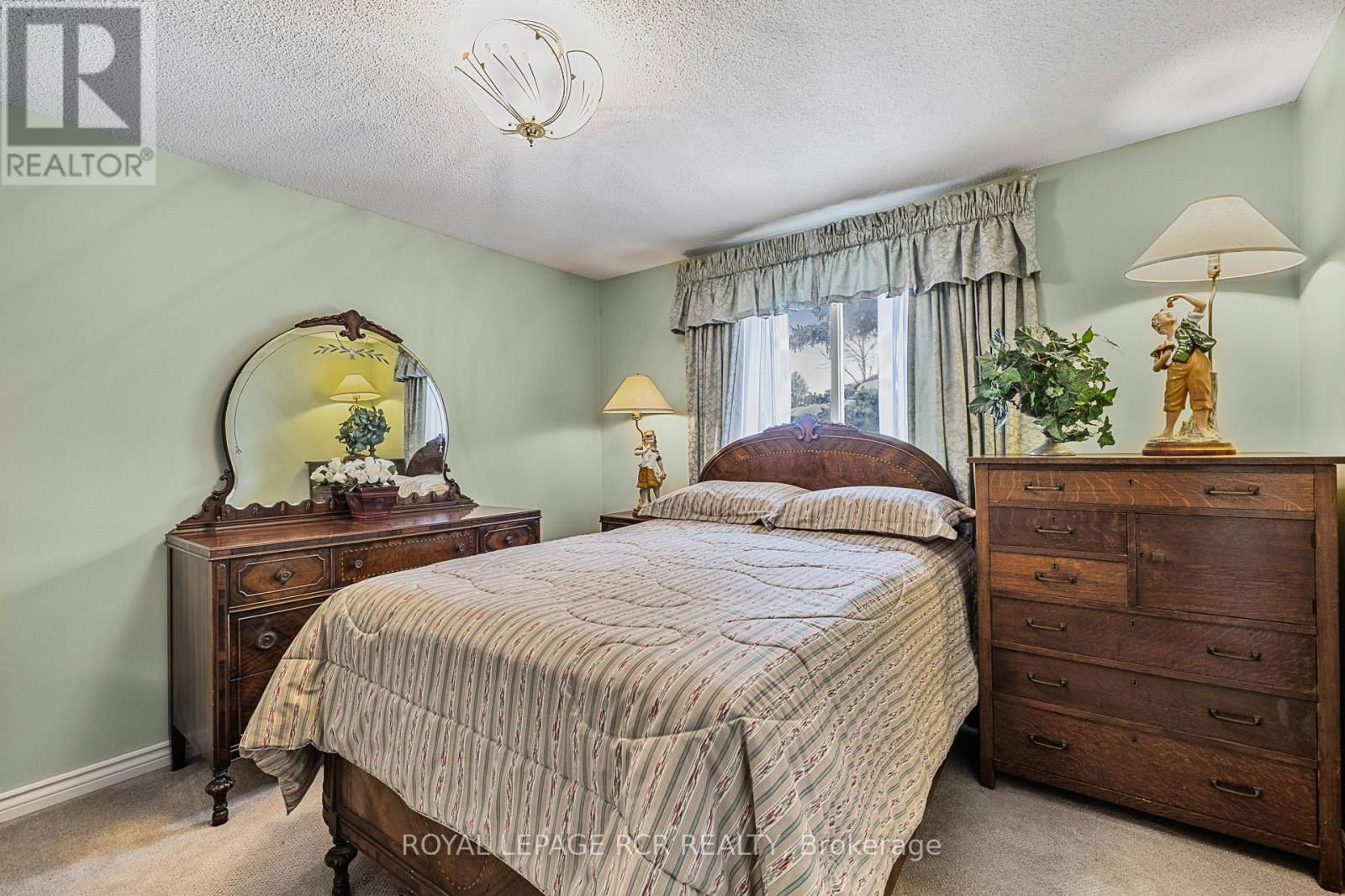 6 MARJORIE DRIVE Image 22