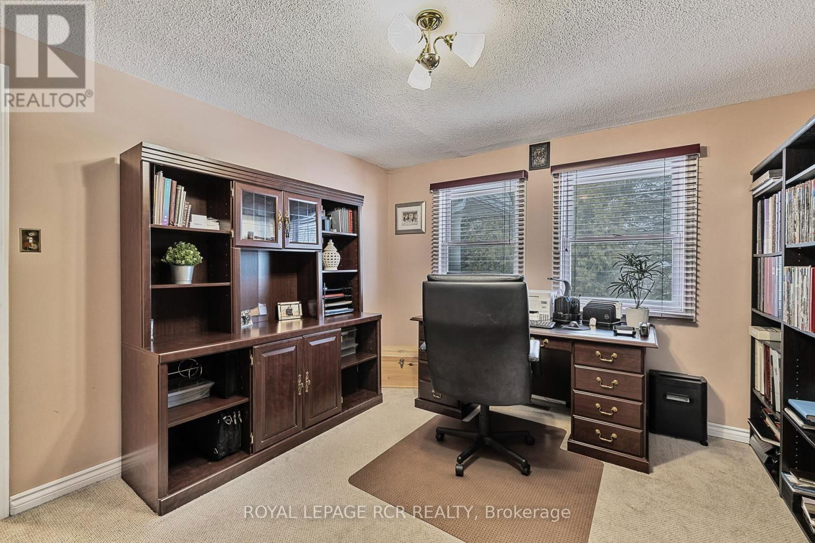 6 MARJORIE DRIVE Image 25
