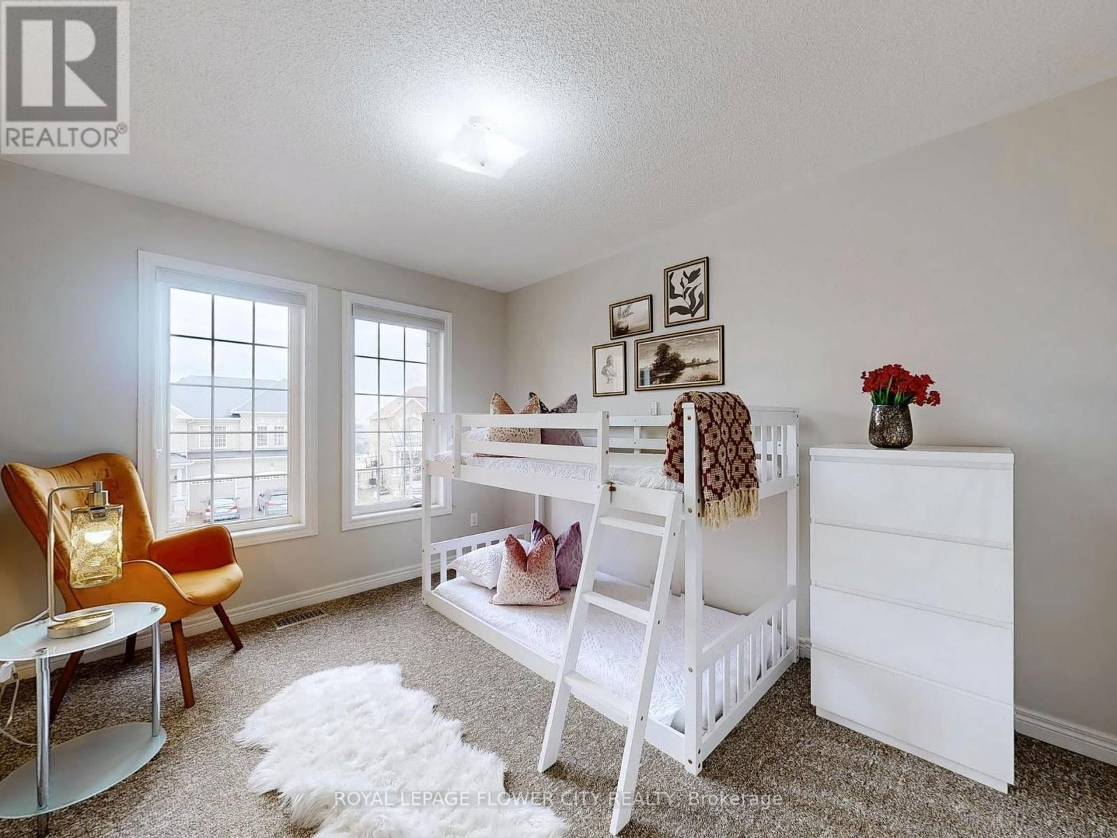 565 FOXCROFT BOULEVARD Image 30