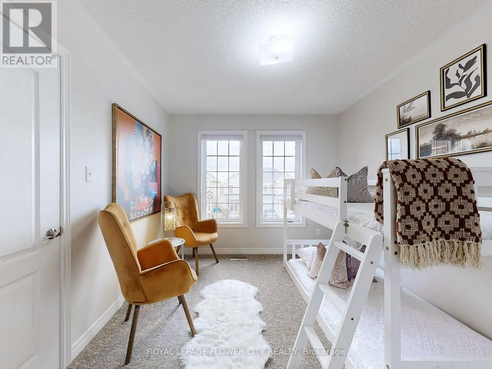 565 FOXCROFT BOULEVARD Image 31