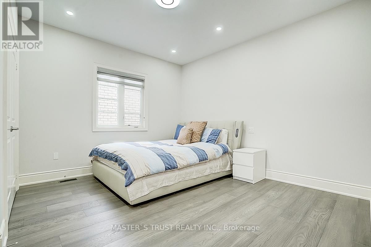 220 WESMINA AVENUE Image 30