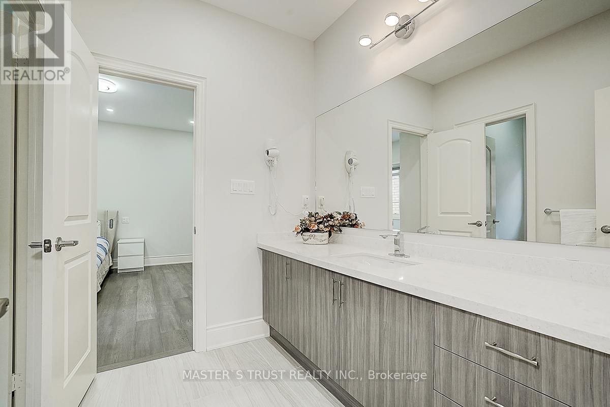 220 WESMINA AVENUE Image 32