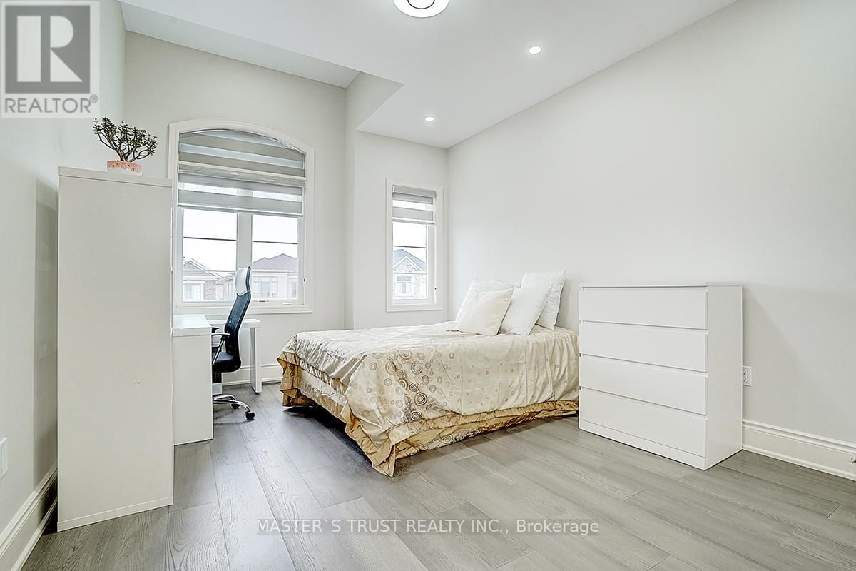 220 WESMINA AVENUE Image 33