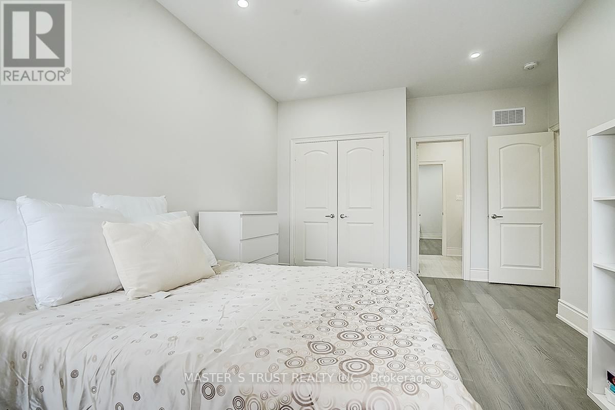 220 WESMINA AVENUE Image 35