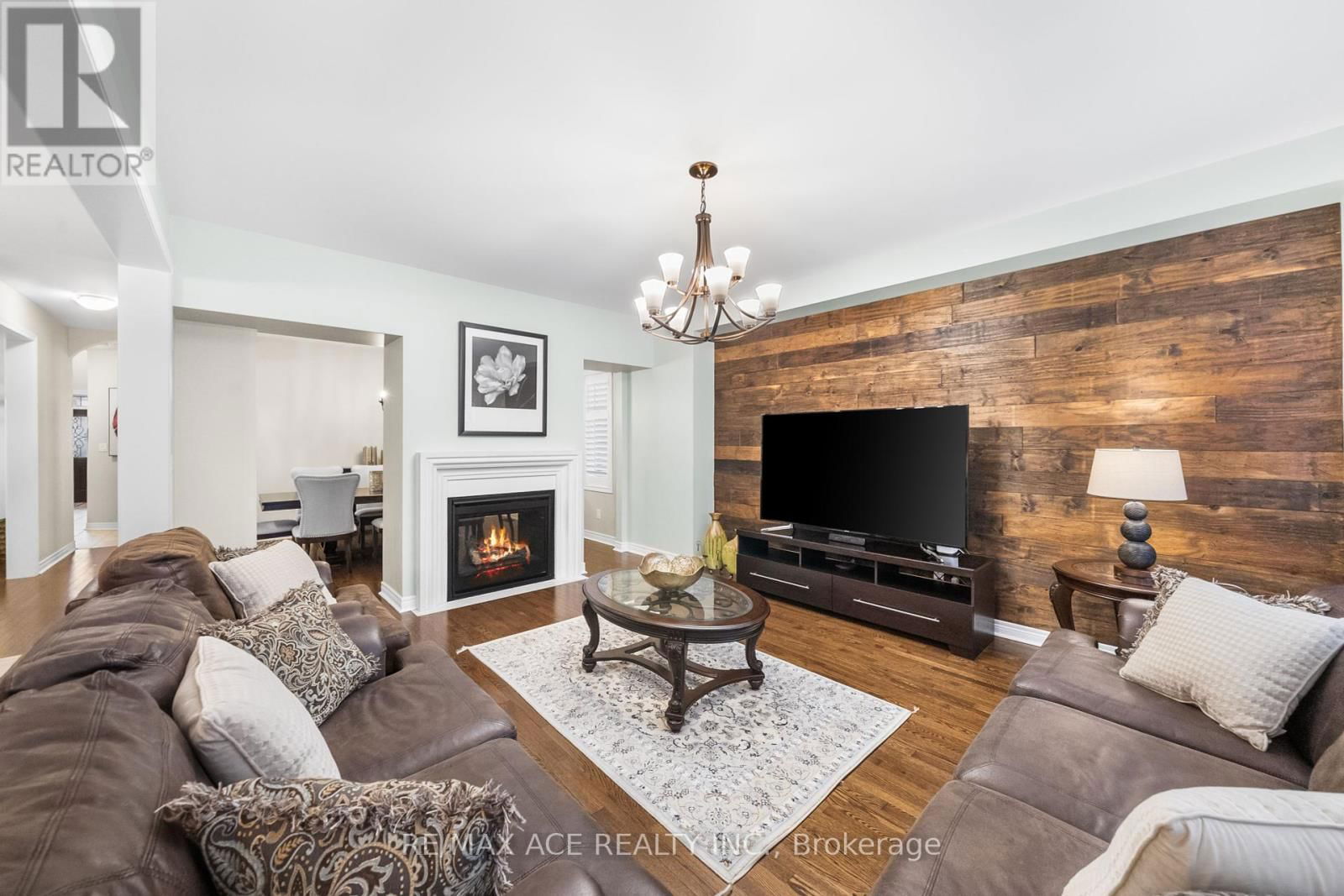 224 FREDERICK CURRAN LANE Image 4