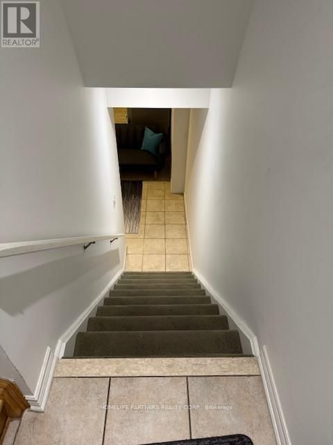 Lower - 38 STONE PALACE WAY Image 14