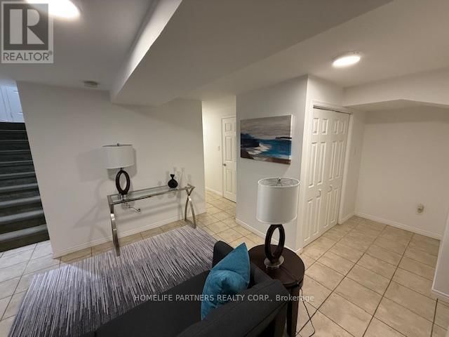 Lower - 38 STONE PALACE WAY Image 3