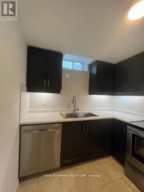 Lower - 38 STONE PALACE WAY Image 6