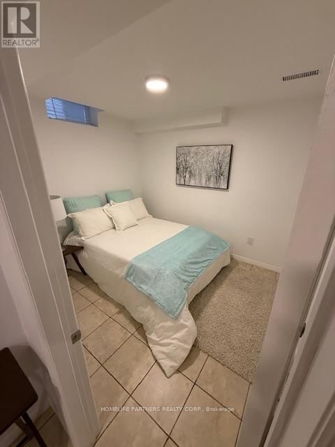 Lower - 38 STONE PALACE WAY Image 7
