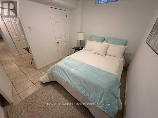 Lower - 38 STONE PALACE WAY Image 8