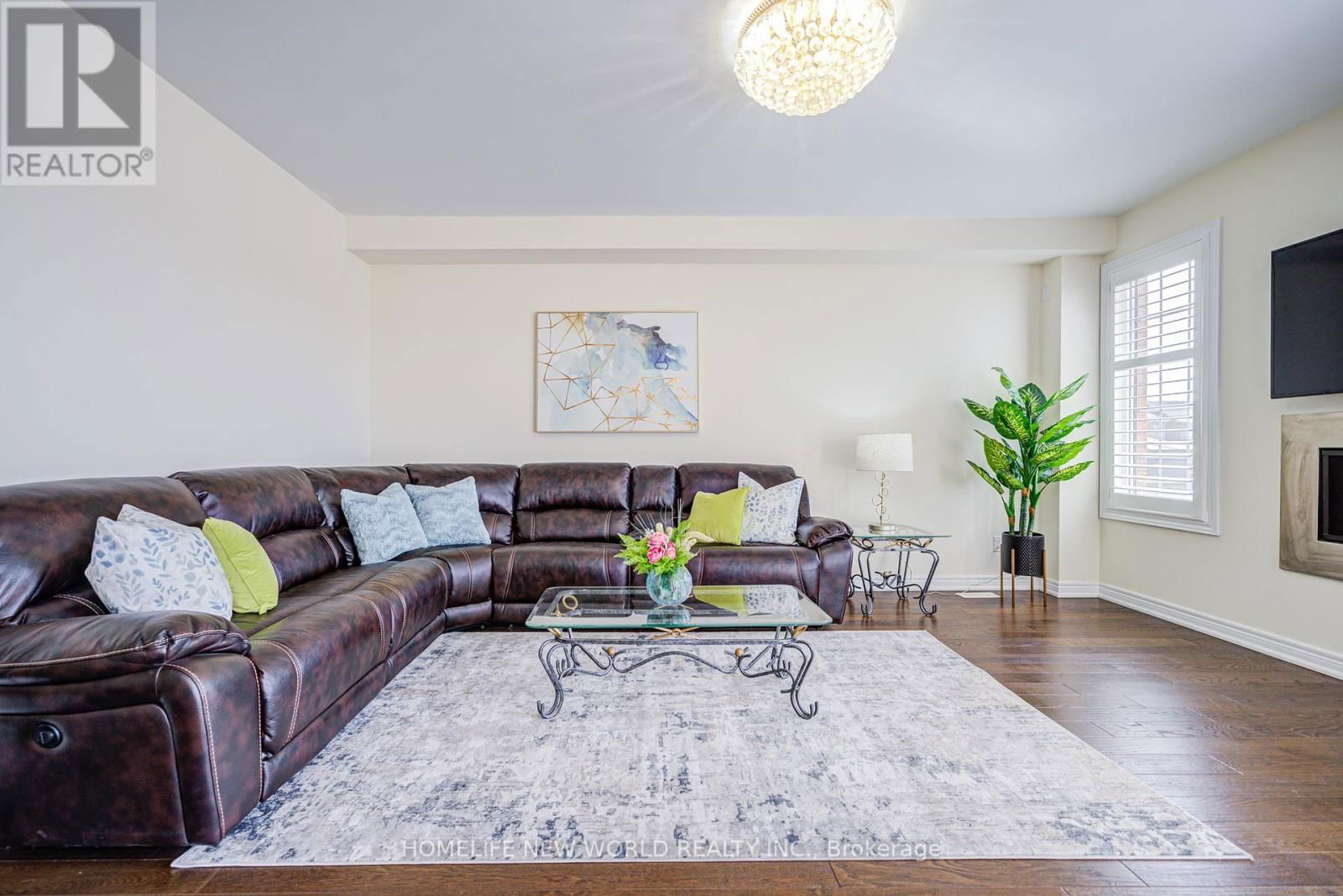 88 ROTH STREET Image 14