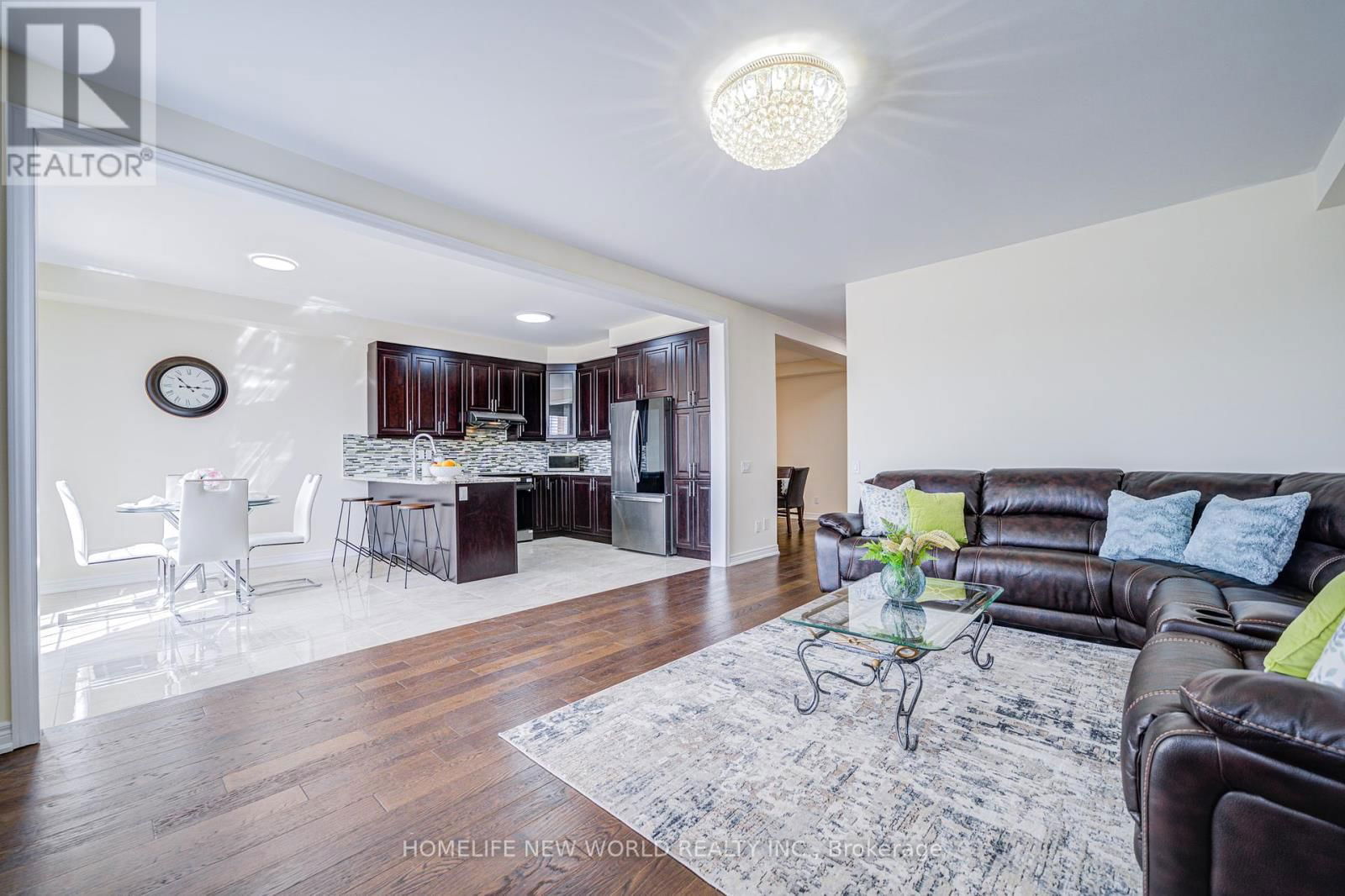 88 ROTH STREET Image 16