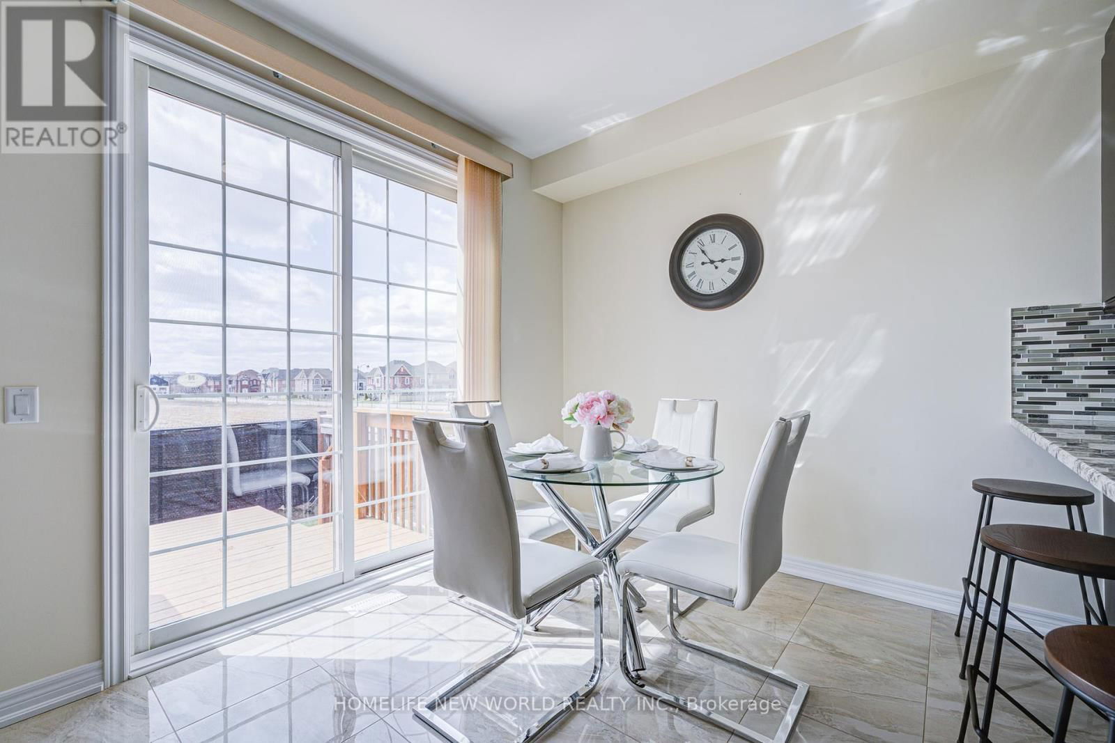 88 ROTH STREET Image 21