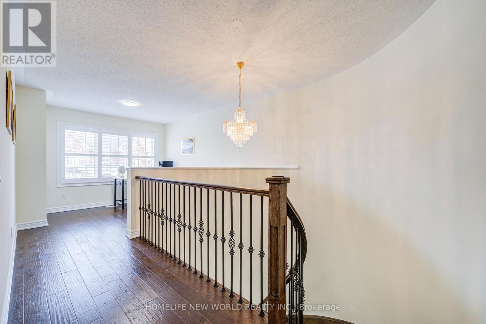 88 ROTH STREET Image 24