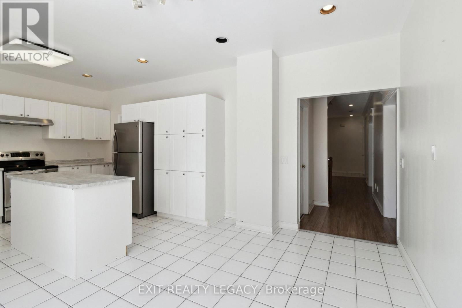 122 VENTURA WAY Image 11