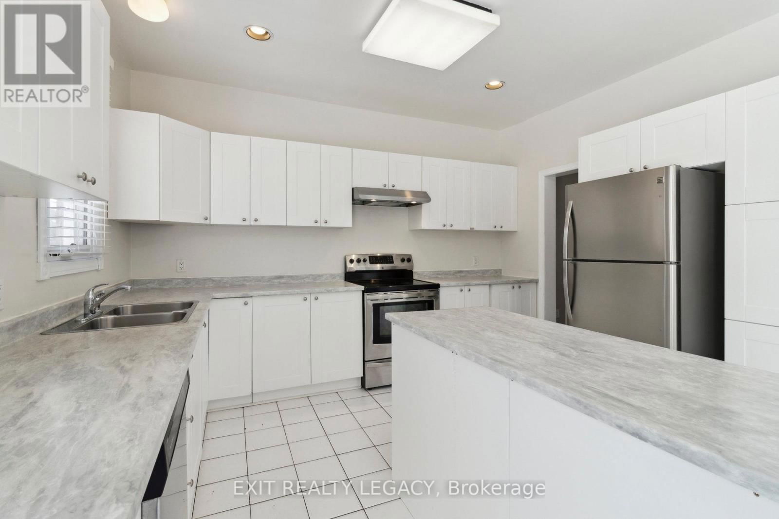 122 VENTURA WAY Image 12