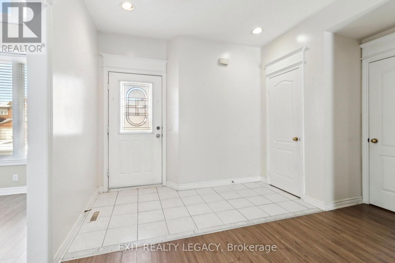 122 VENTURA WAY Image 2