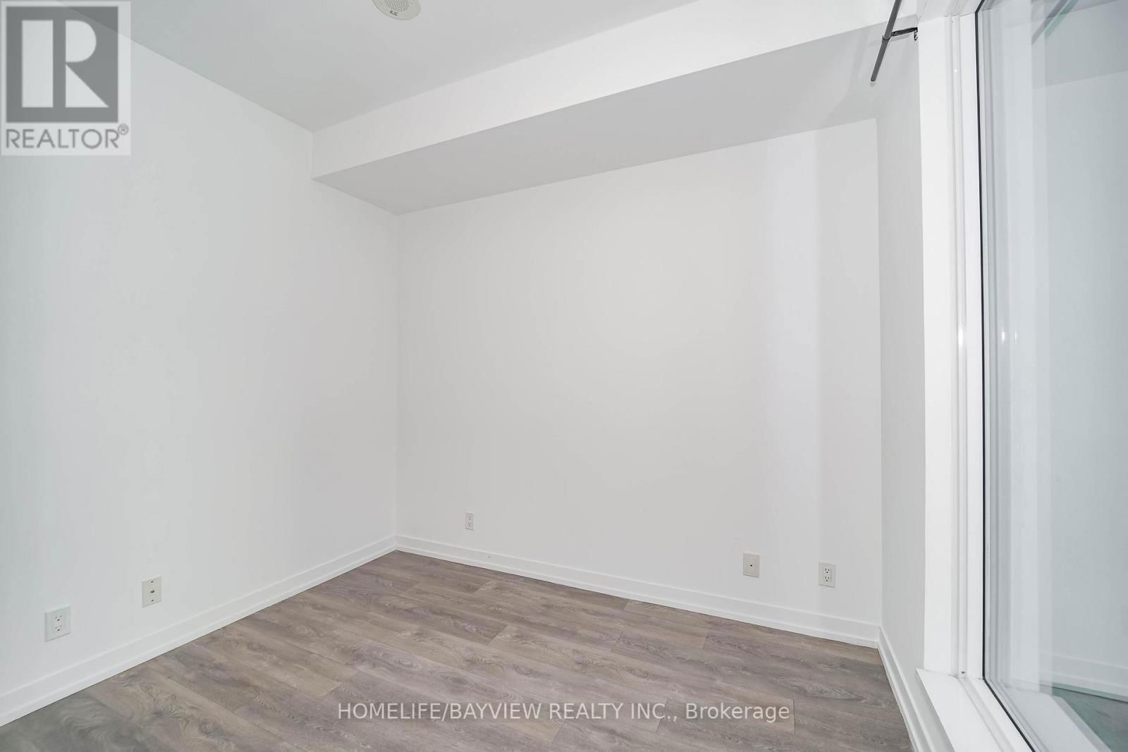 1610 - 950 PORTAGE PARKWAY SOUTH Image 30