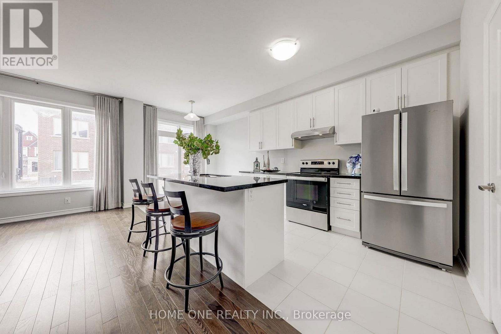 32 JESSICA ANTONELLA STREET Image 10