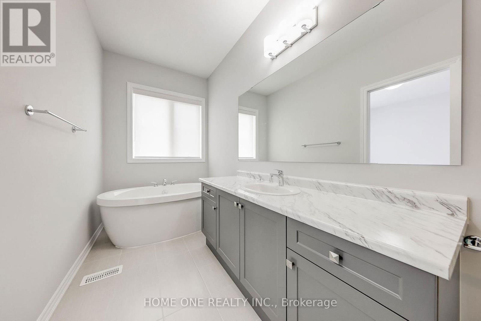 32 JESSICA ANTONELLA STREET Image 25