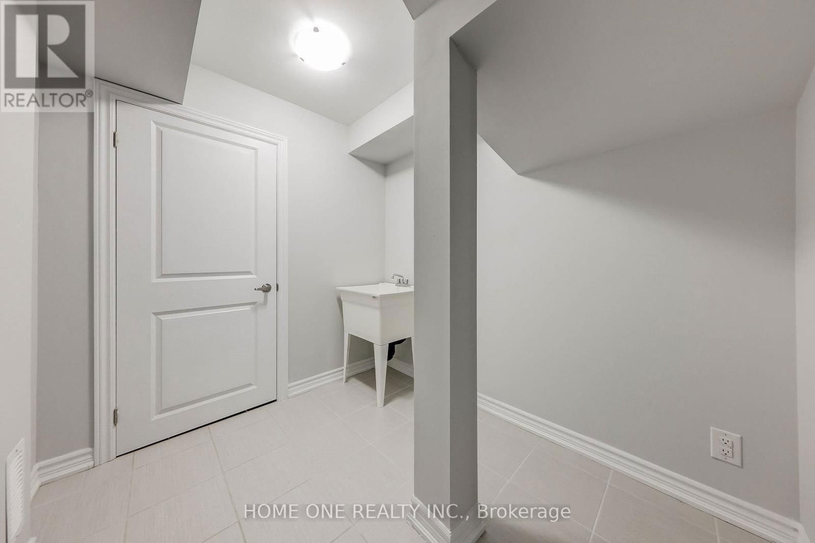 32 JESSICA ANTONELLA STREET Image 33