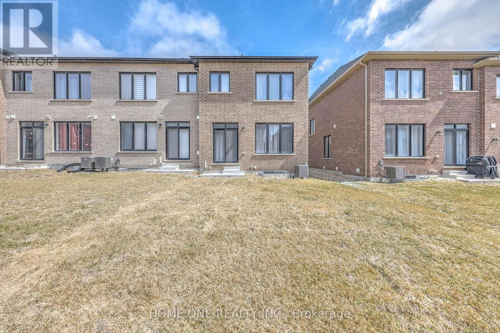 32 JESSICA ANTONELLA STREET Image 38