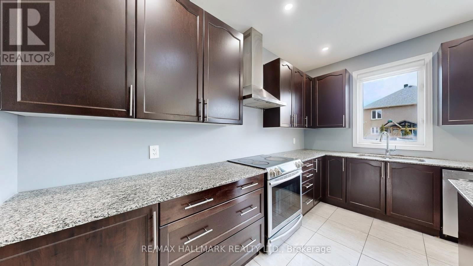 45 ROMANELLI CRESCENT Image 11