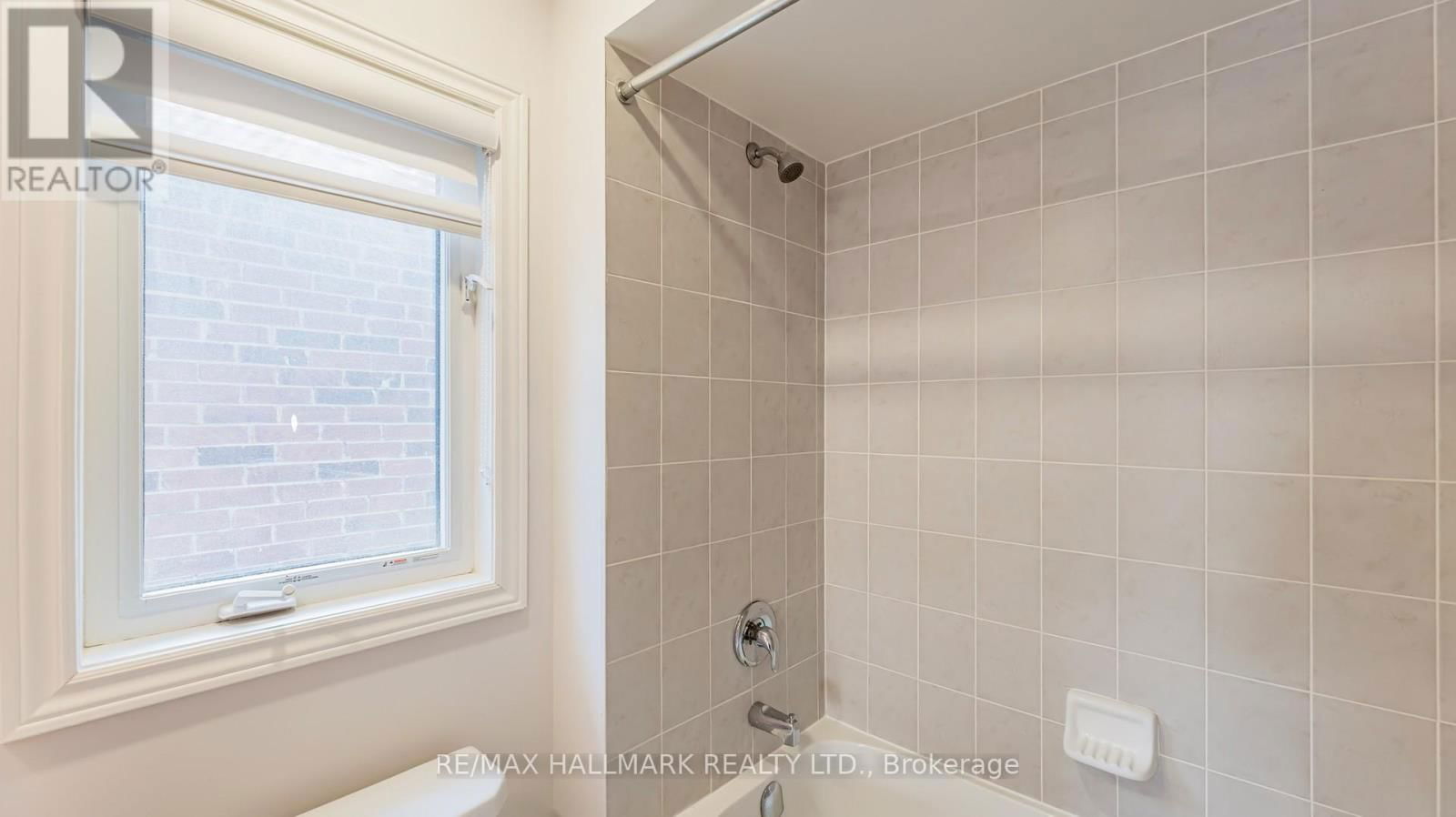 45 ROMANELLI CRESCENT Image 36