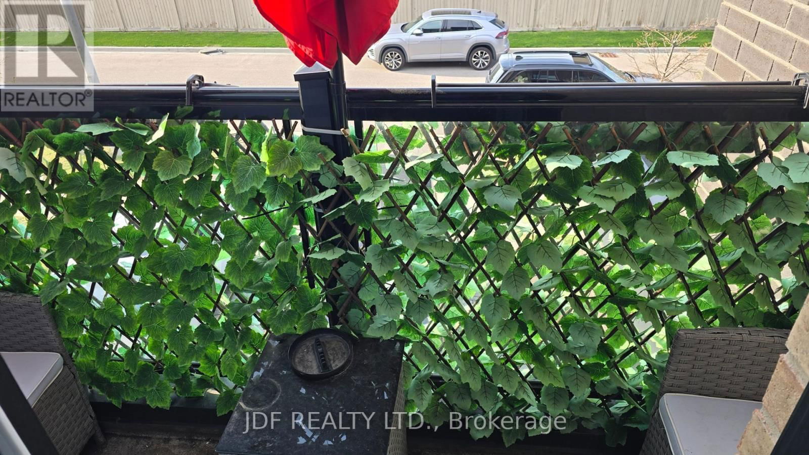 49 GRIDIRON GATE Image 22
