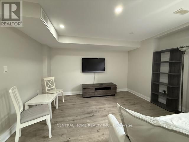 29 AIKENHEAD AVENUE Image 10