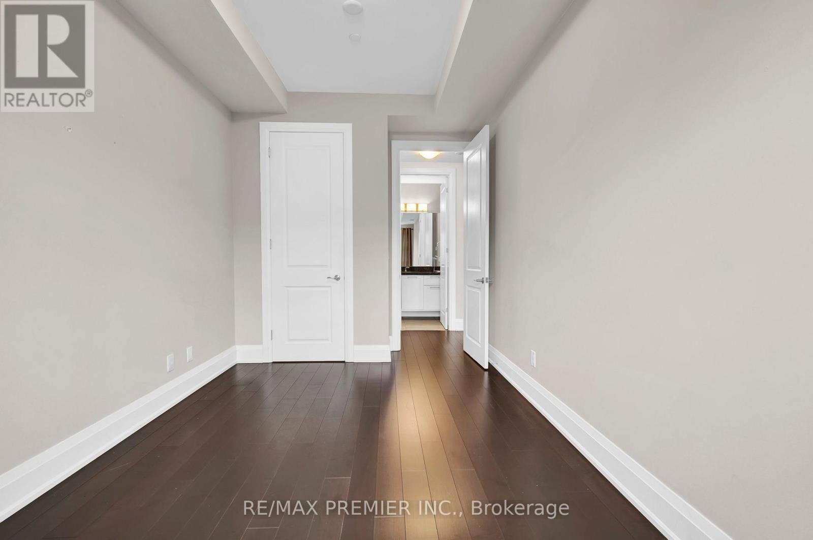 402 - 9909 PINE VALLEY DRIVE Image 17