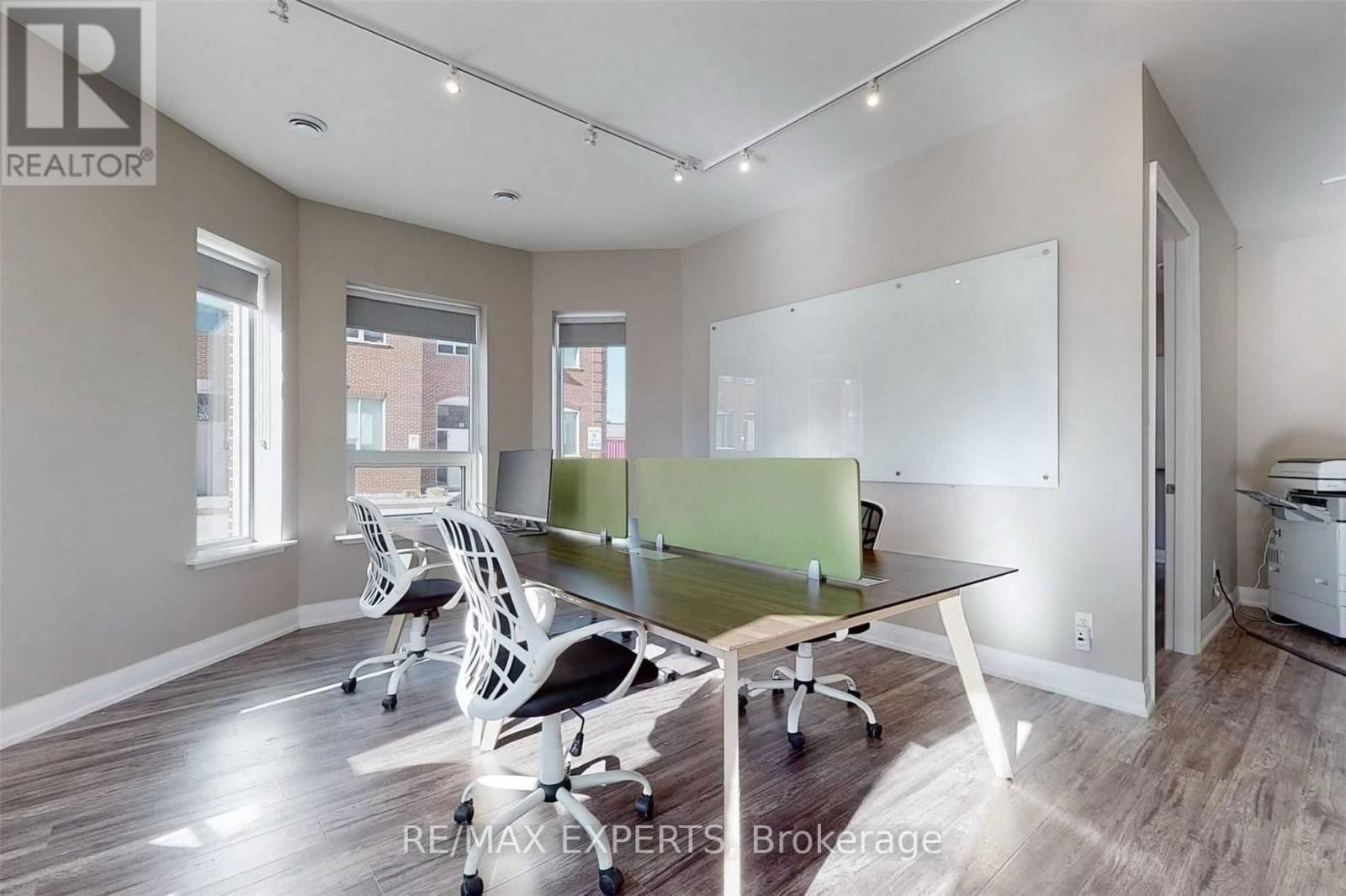 30 WERTHEIM COURT Image 10
