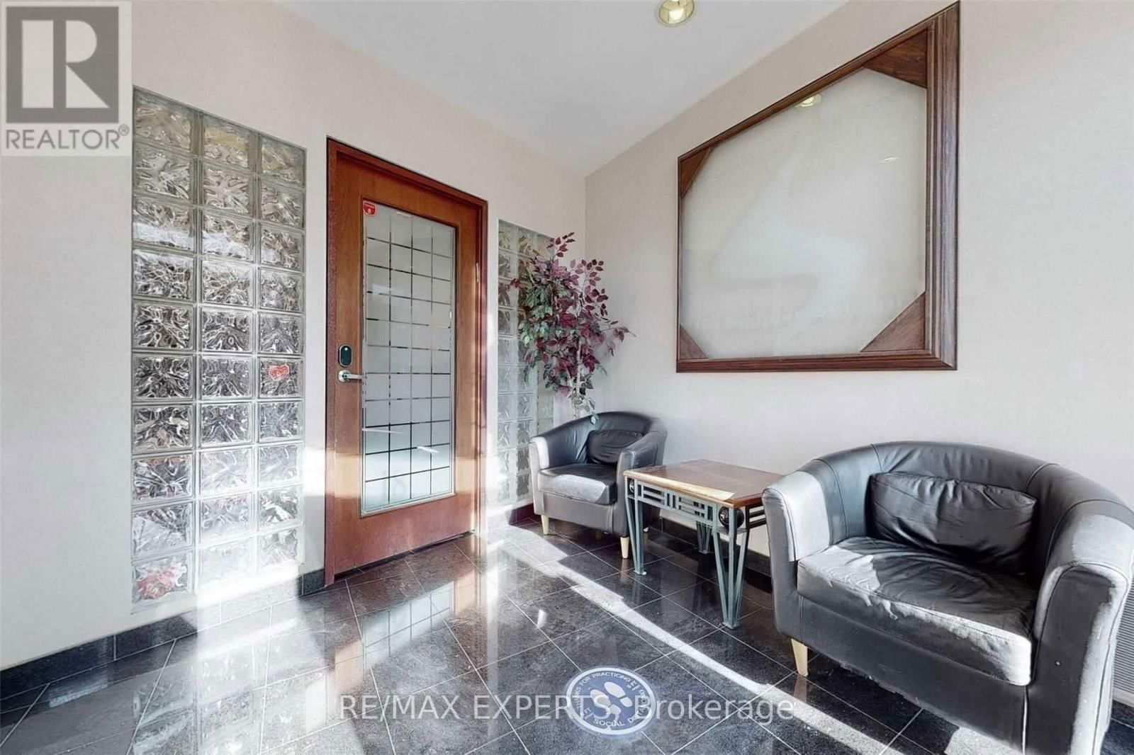 30 WERTHEIM COURT Image 19