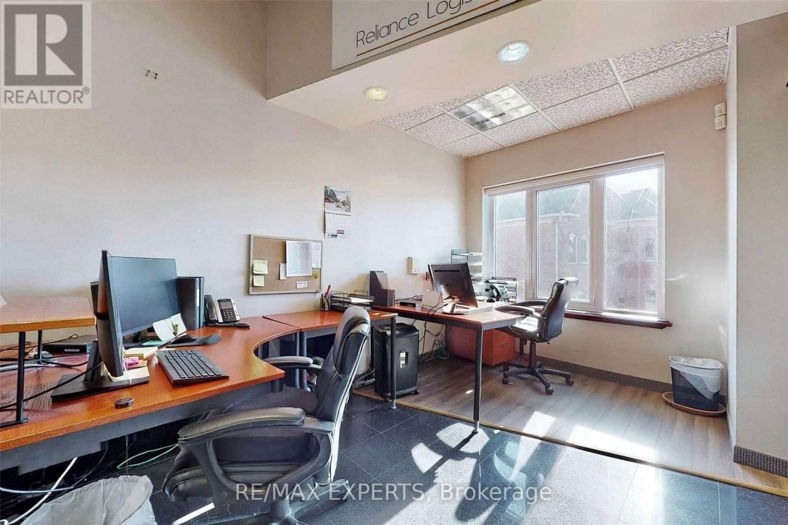 30 WERTHEIM COURT Image 22