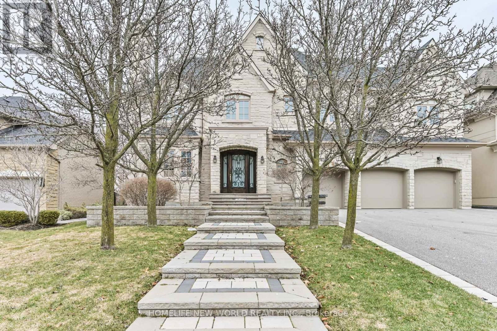 33 EVITA COURT Image 2