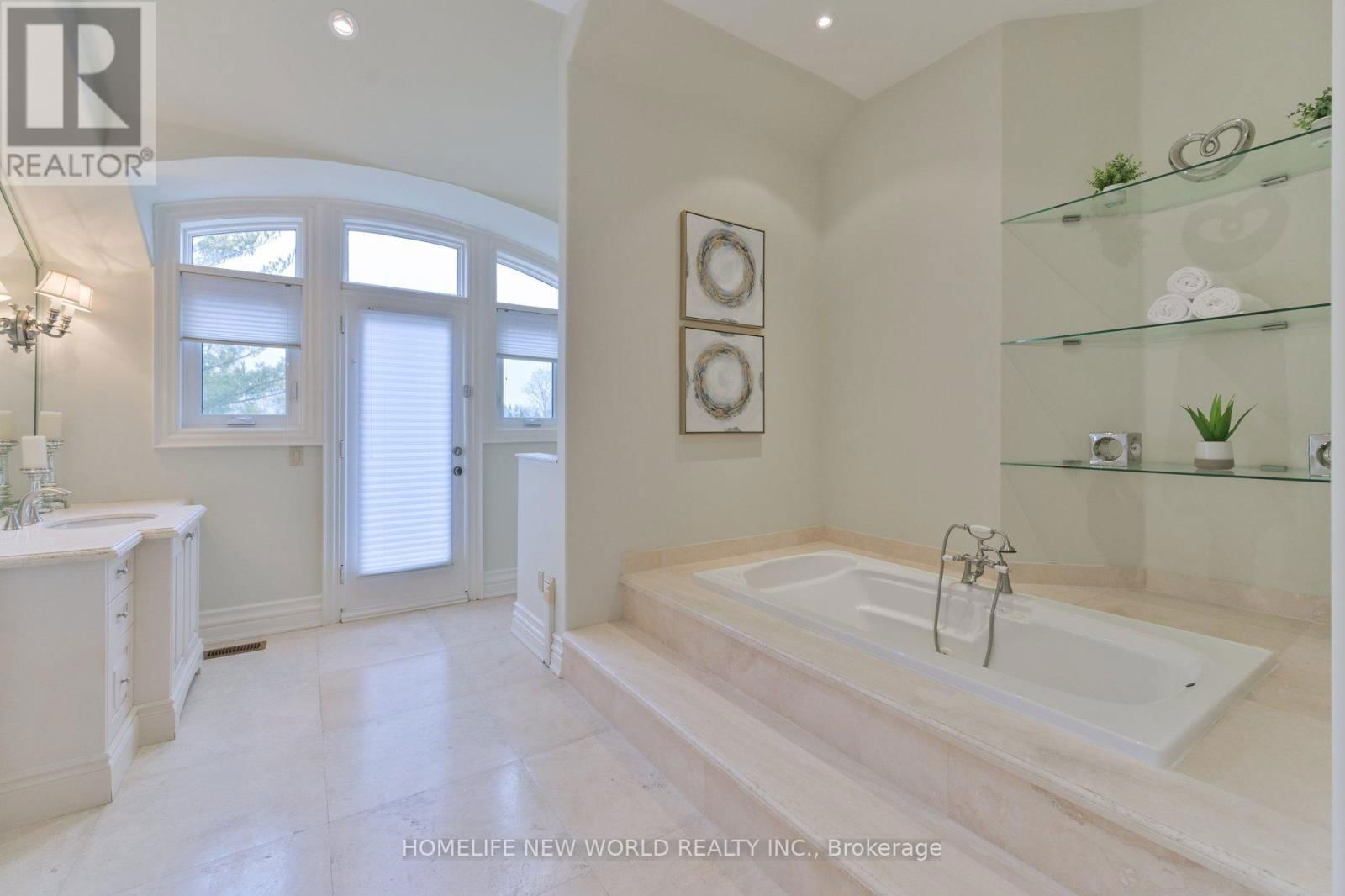 33 EVITA COURT Image 33