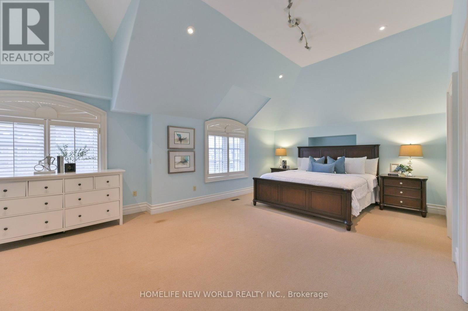 33 EVITA COURT Image 34