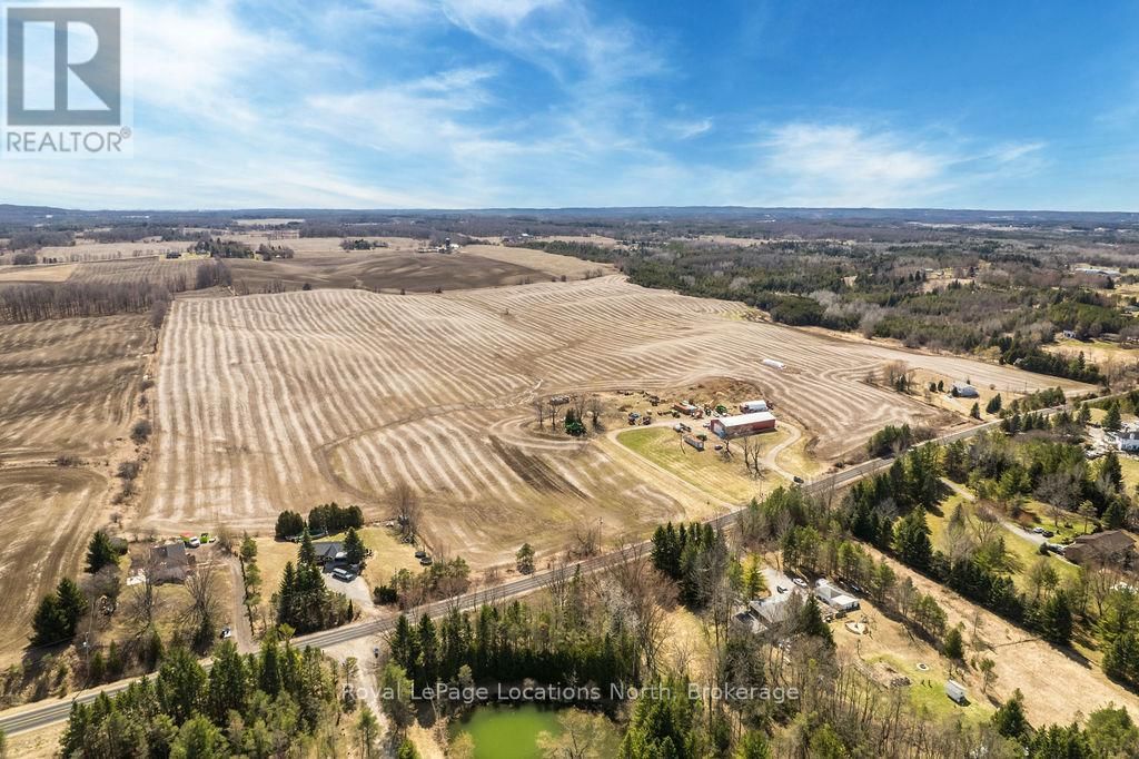7087 4TH LINE Image 1