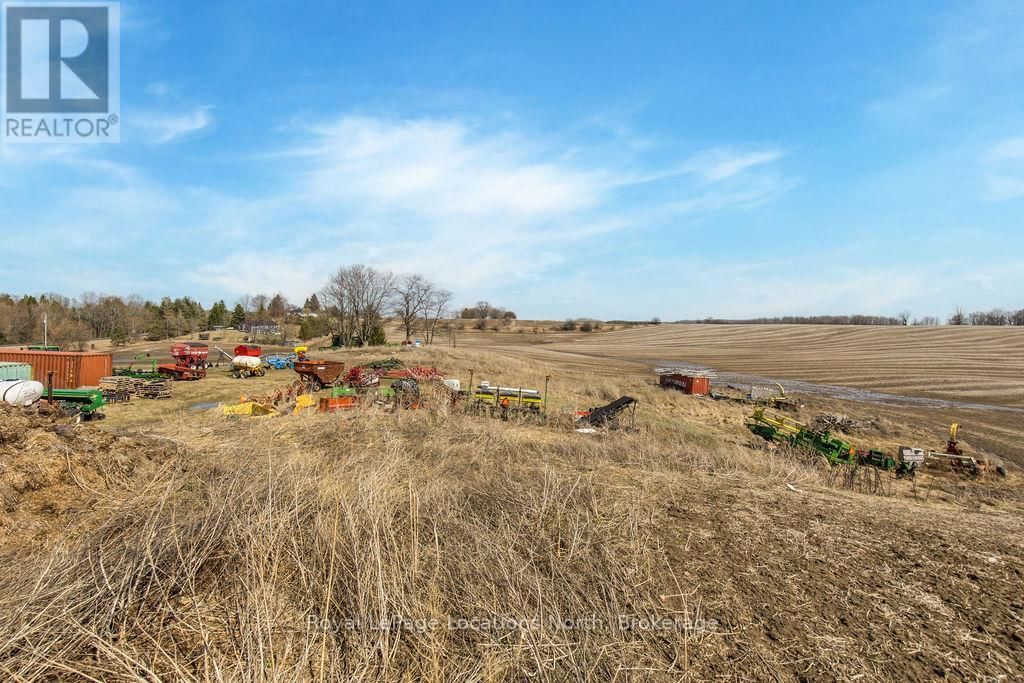 7087 4TH LINE Image 8
