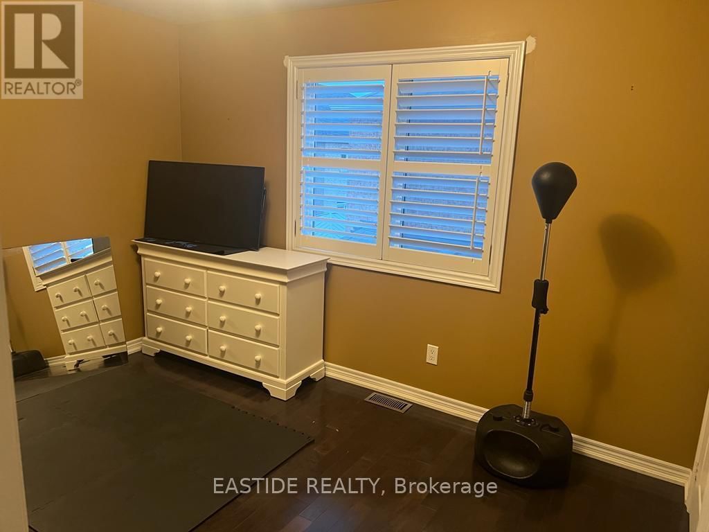 60 SIENA DRIVE Image 15