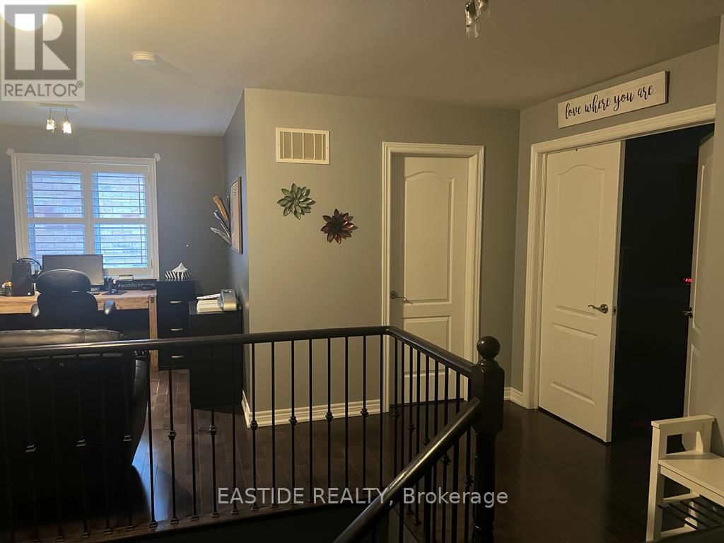 60 SIENA DRIVE Image 16