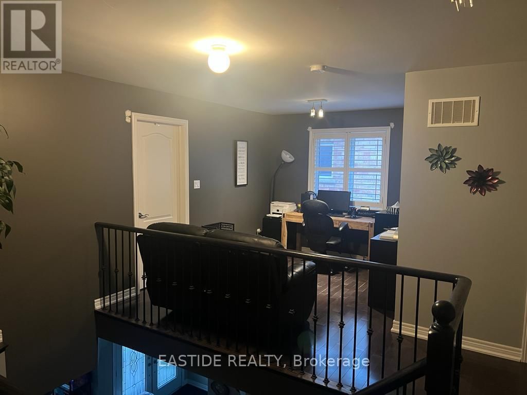 60 SIENA DRIVE Image 17
