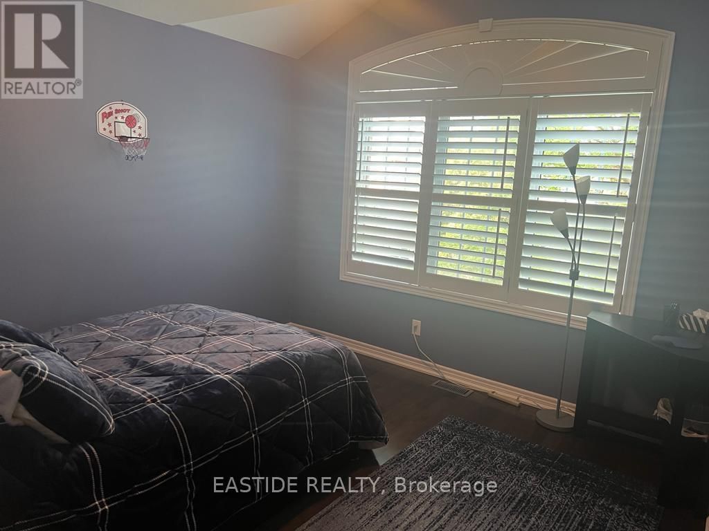 60 SIENA DRIVE Image 20
