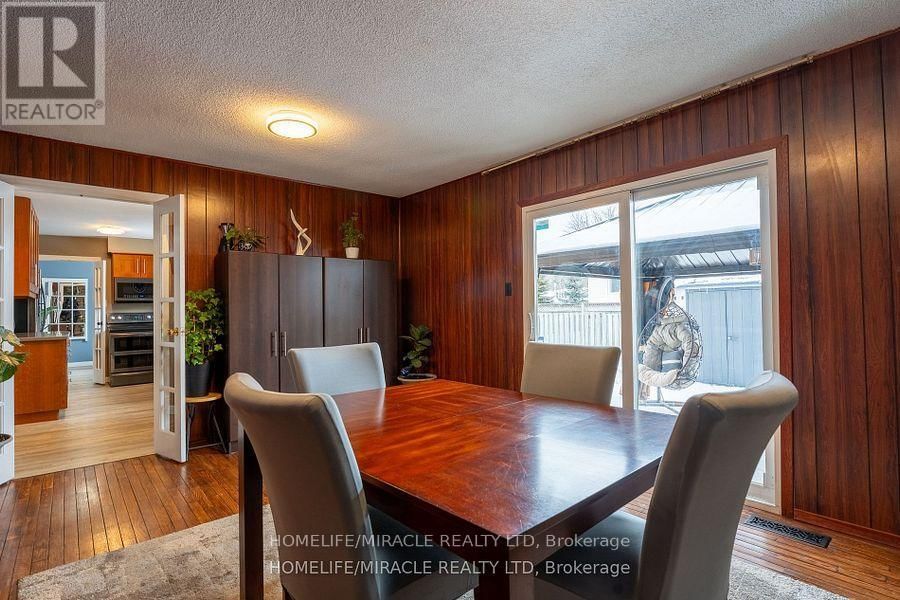 104 STUART STREET Image 10
