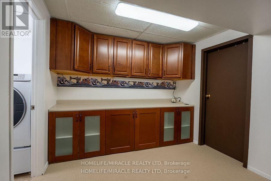 104 STUART STREET Image 13