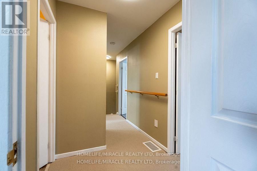 104 STUART STREET Image 26