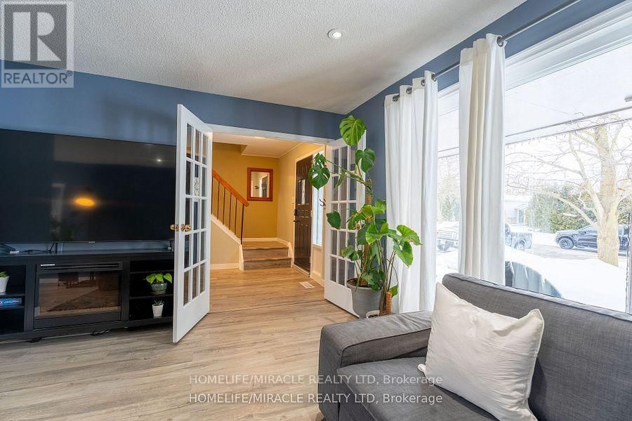 104 STUART STREET Image 29