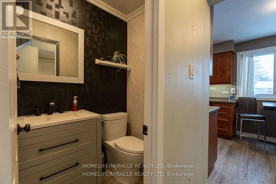 104 STUART STREET Image 7